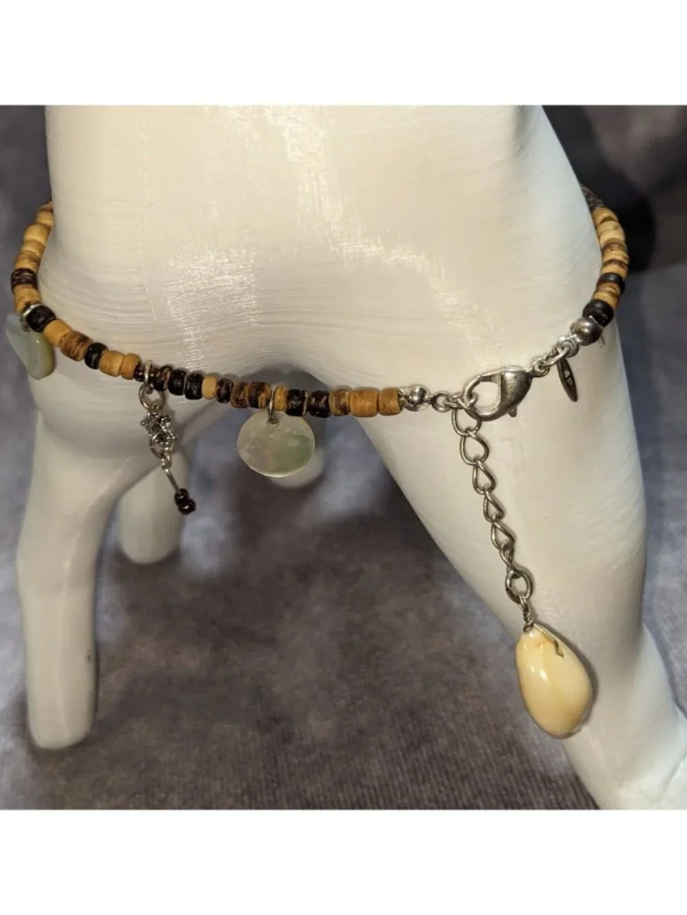 Boho 70s Vintage Avon Shell Charm Coconut Bead Bracelet